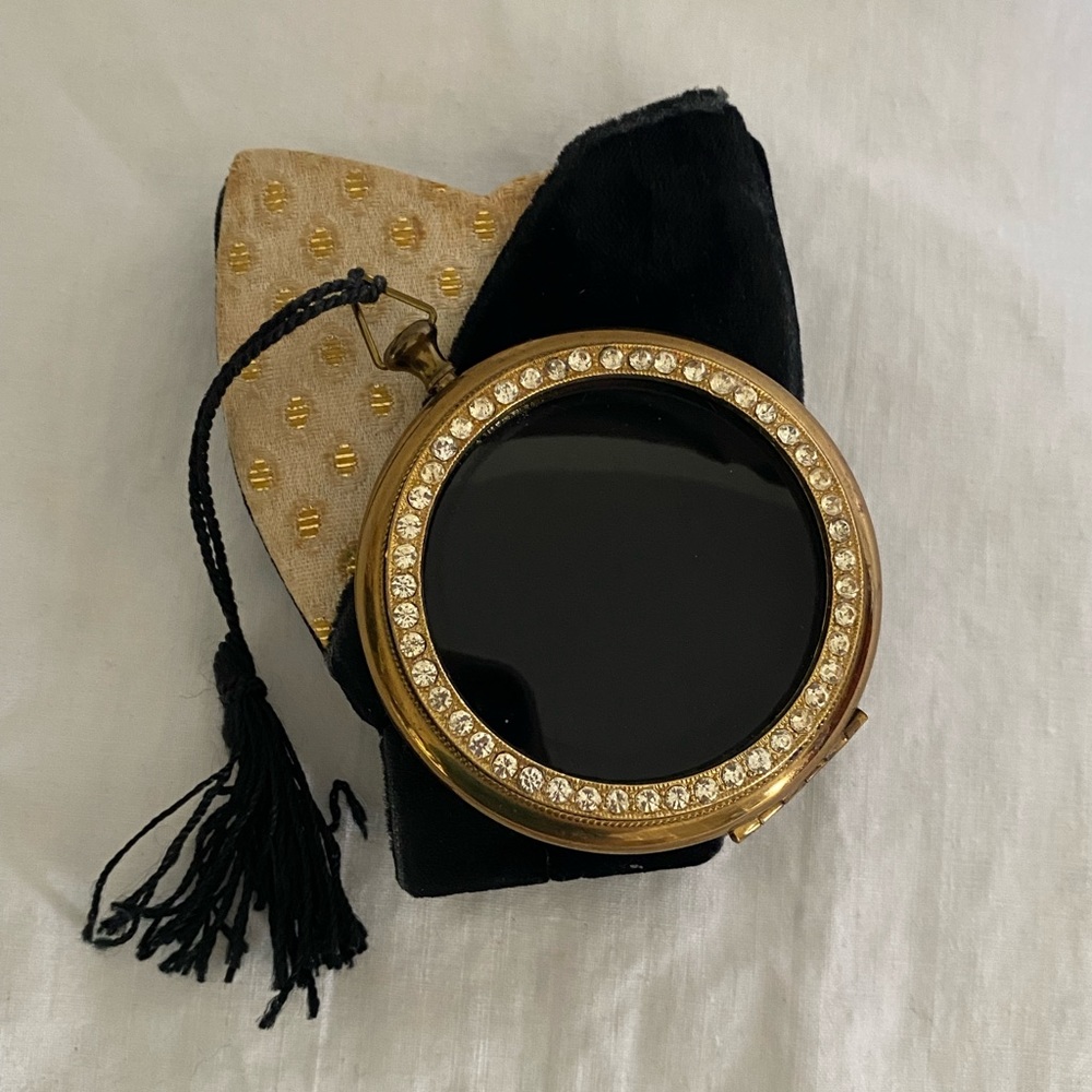 Vintage 1940s Zell Fifth Avenue Powder Compact with Original Case